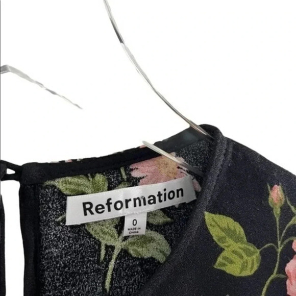 Reformation Reza Midi Dress in Night Bloom B182 - Picture 5 of 5